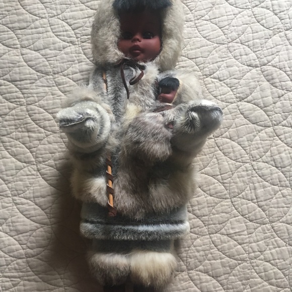 Vintage Eskimo Baby Doll - Picture 2 of 8